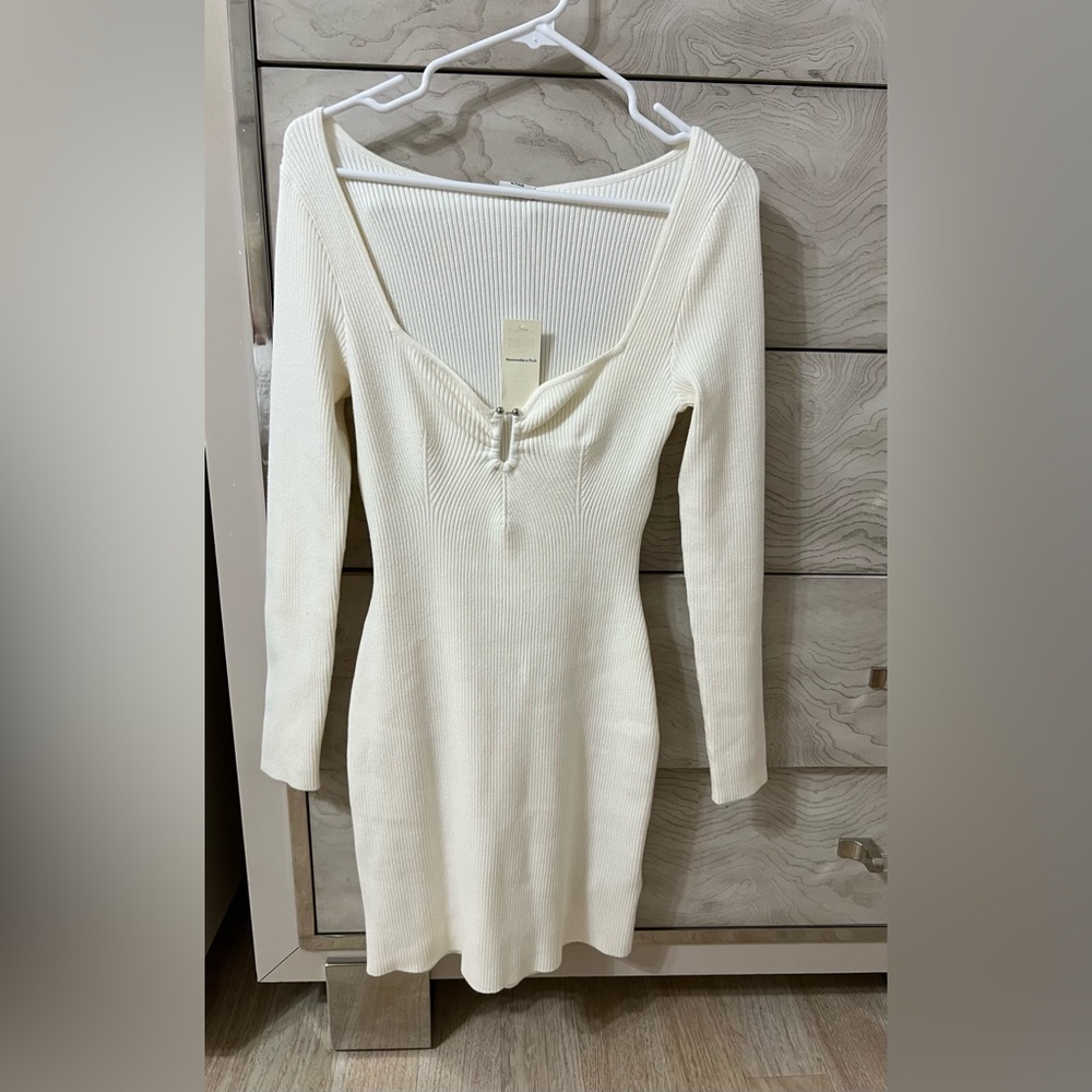 Abercrombie white sweater dress NWT
